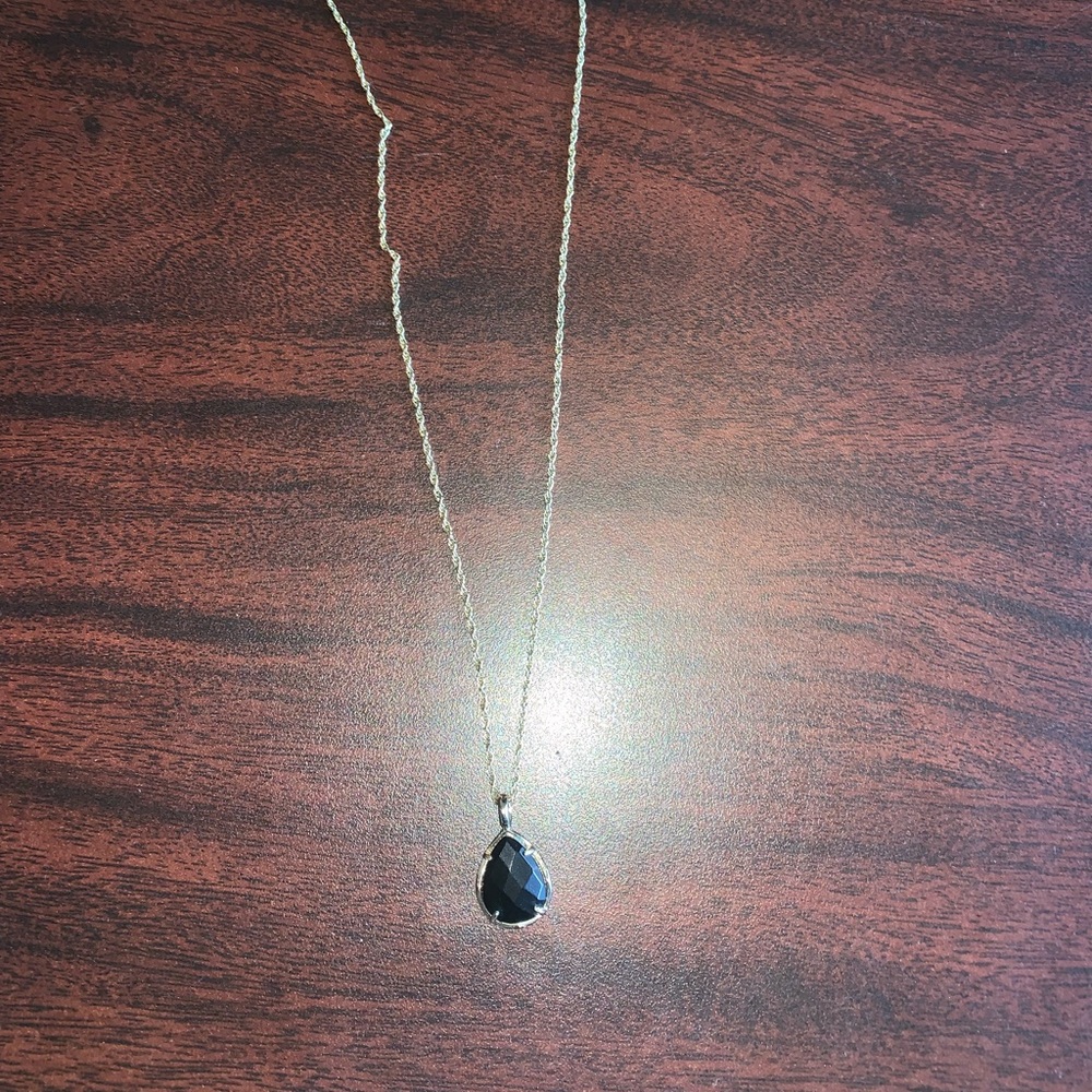 Kendra Scott teardrop pendant necklace
